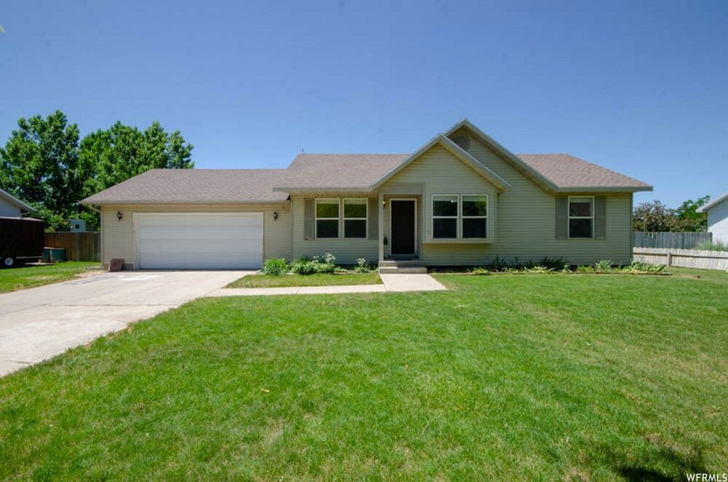 76 S 1250 E, Hyrum, UT 84319