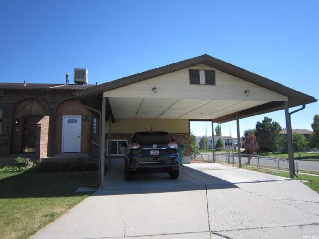 3693 W 4625 S, Roy, UT 84067