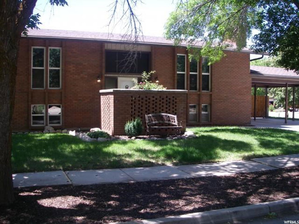 1517 S Taylor Cir E, Ogden, UT 84404