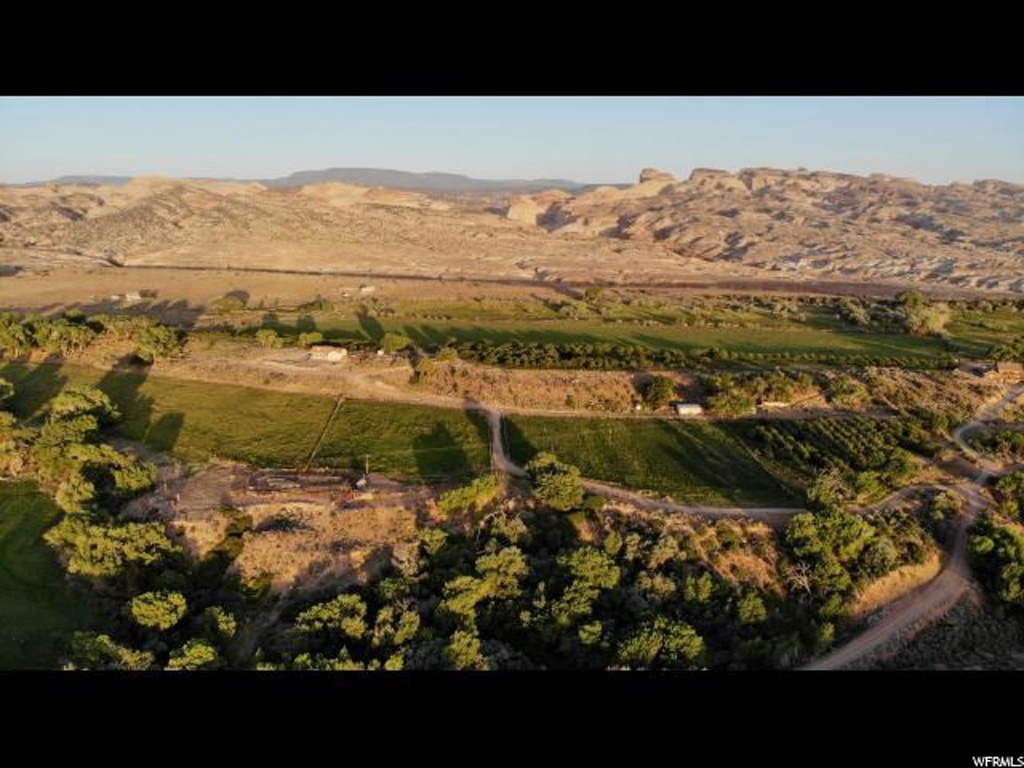 4551 S 600 E, Torrey, UT 84775