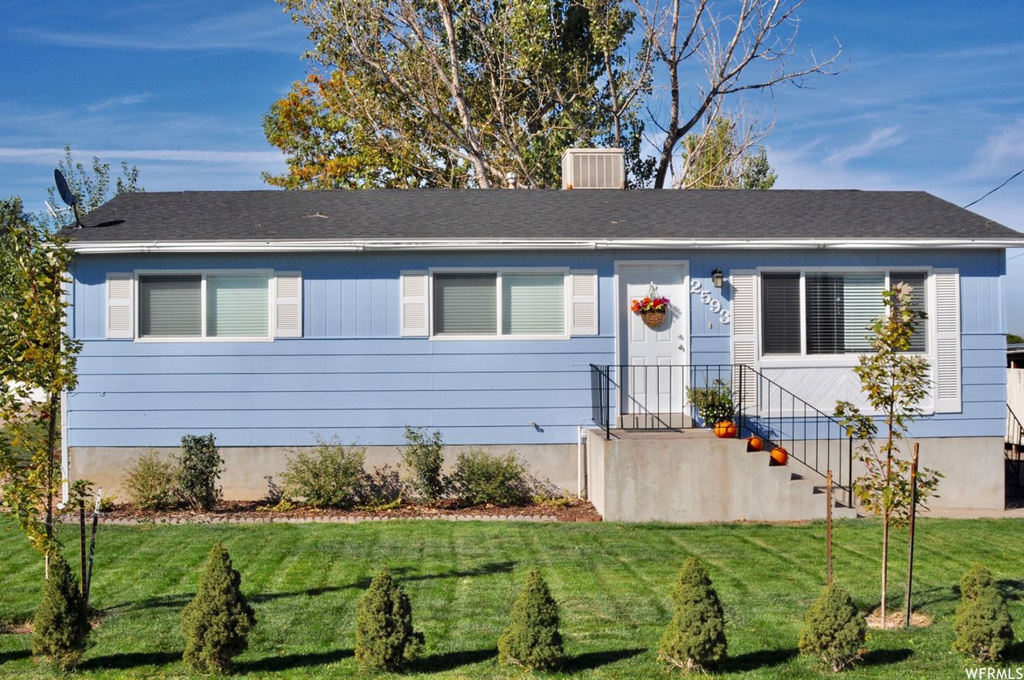 2593 2000 W, Clinton, UT 84015