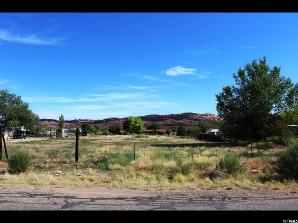1991 E Starbuck Ln, Moab, UT 84532