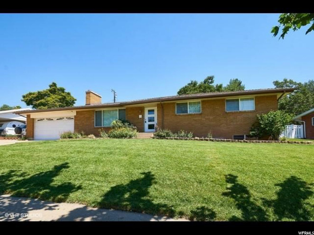 2025 S Davis Blvd E, Bountiful, UT 84010