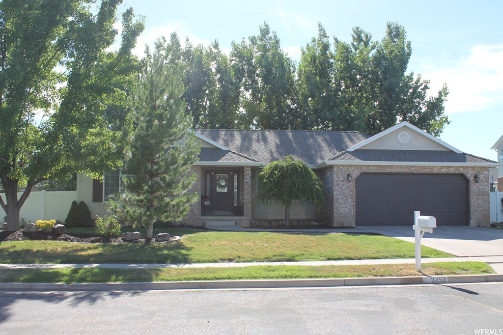 3252 S 930 W, Syracuse, UT 84075