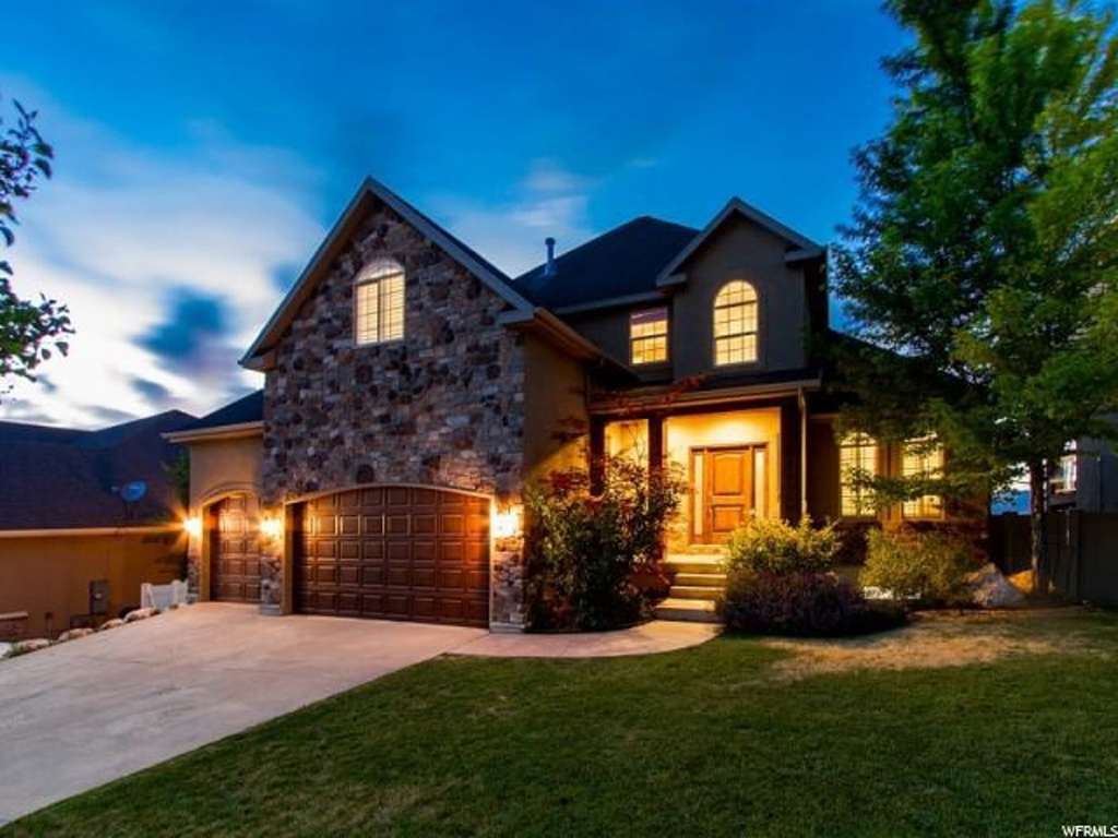 267 E Red Leaf Dr, Draper, UT 84020