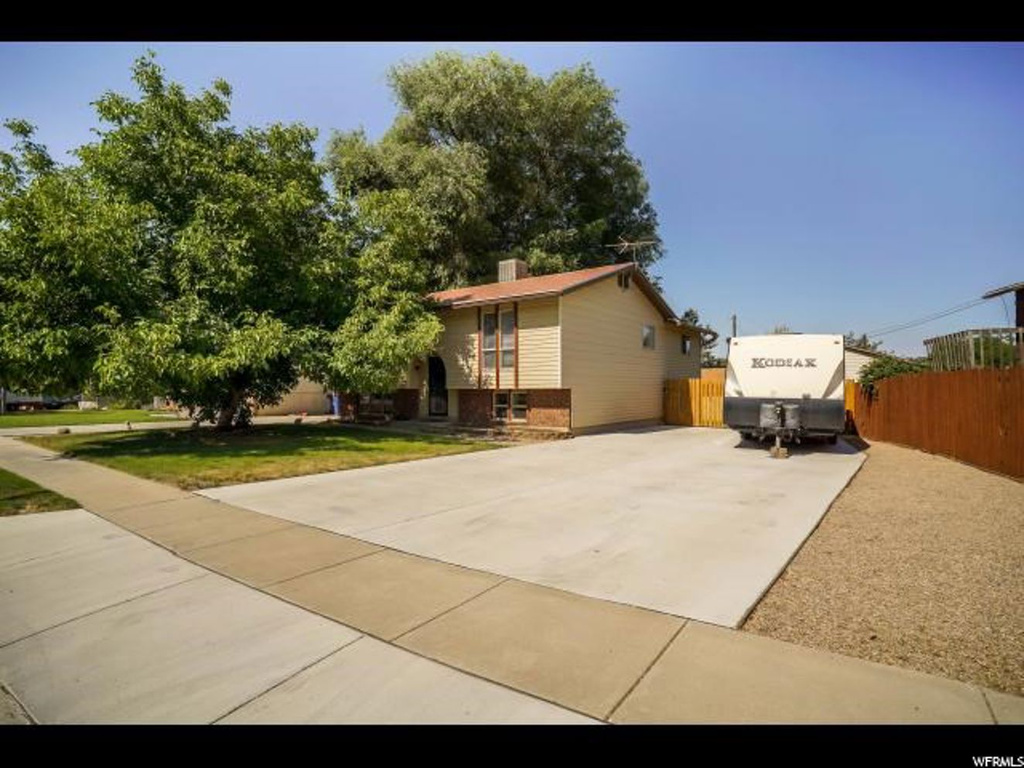 5961 S 2550 W, Roy, UT 84067