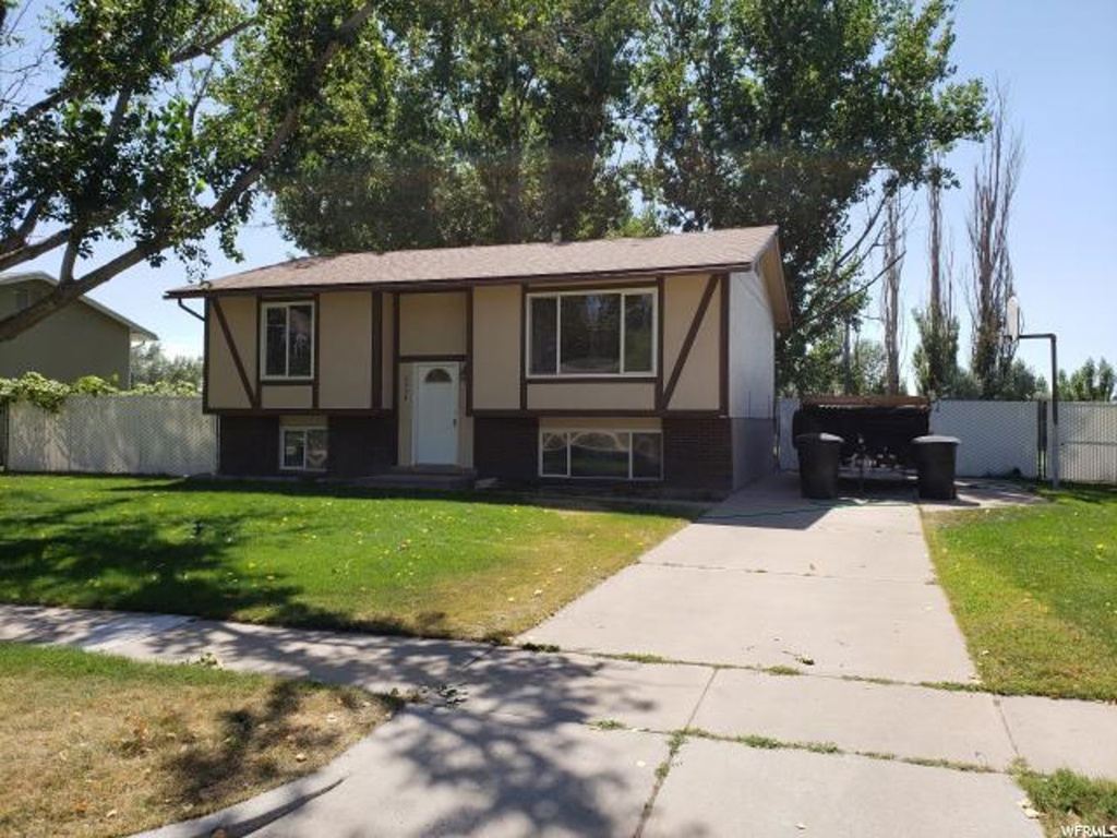 2004 S 3400 W, Syracuse, UT 84075