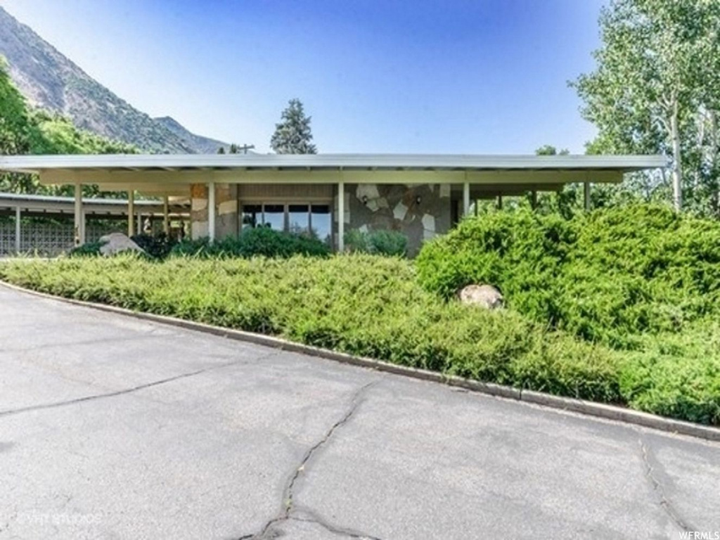 2826 S Pierce Ave E, Ogden, UT 84403