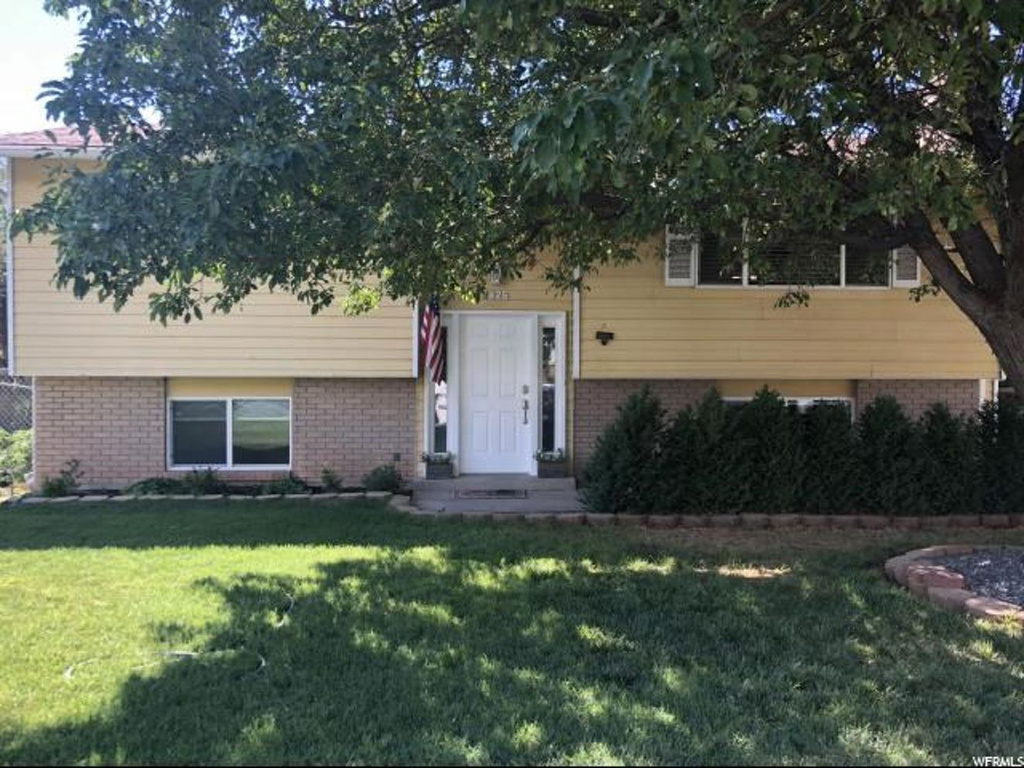 4925 S 2875 W, Roy, UT 84067