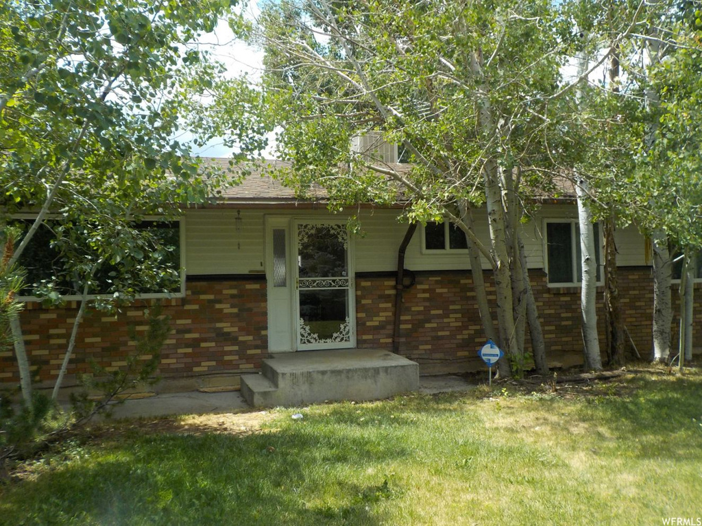 1017 N 300 E, Fairview, UT 84629
