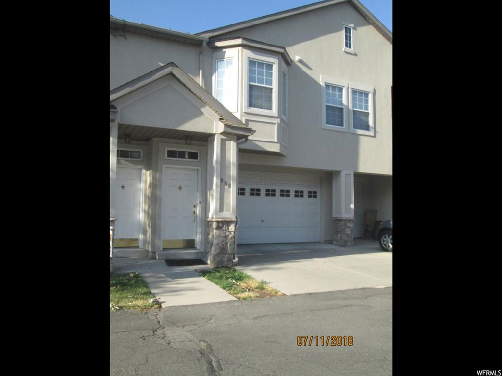 988 S Courtyard E, Centerville, UT 84014