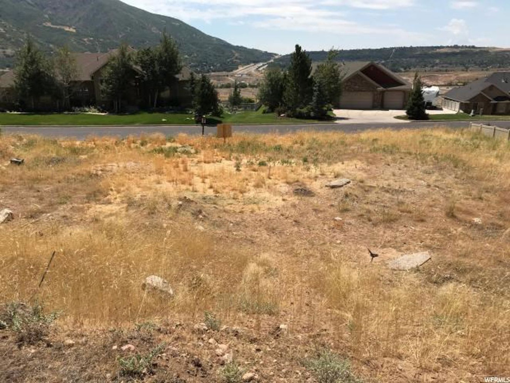 2836 E Bybee Dr #17-A, Uintah, UT 84403
