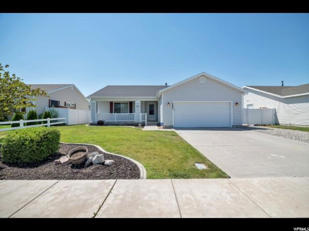 4079 W 5050 S, Roy, UT 84067