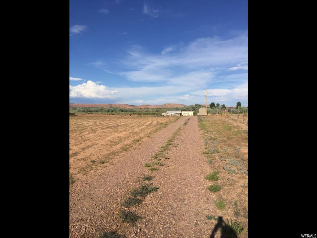 7786 N 7500 E, Lapoint, UT 84039