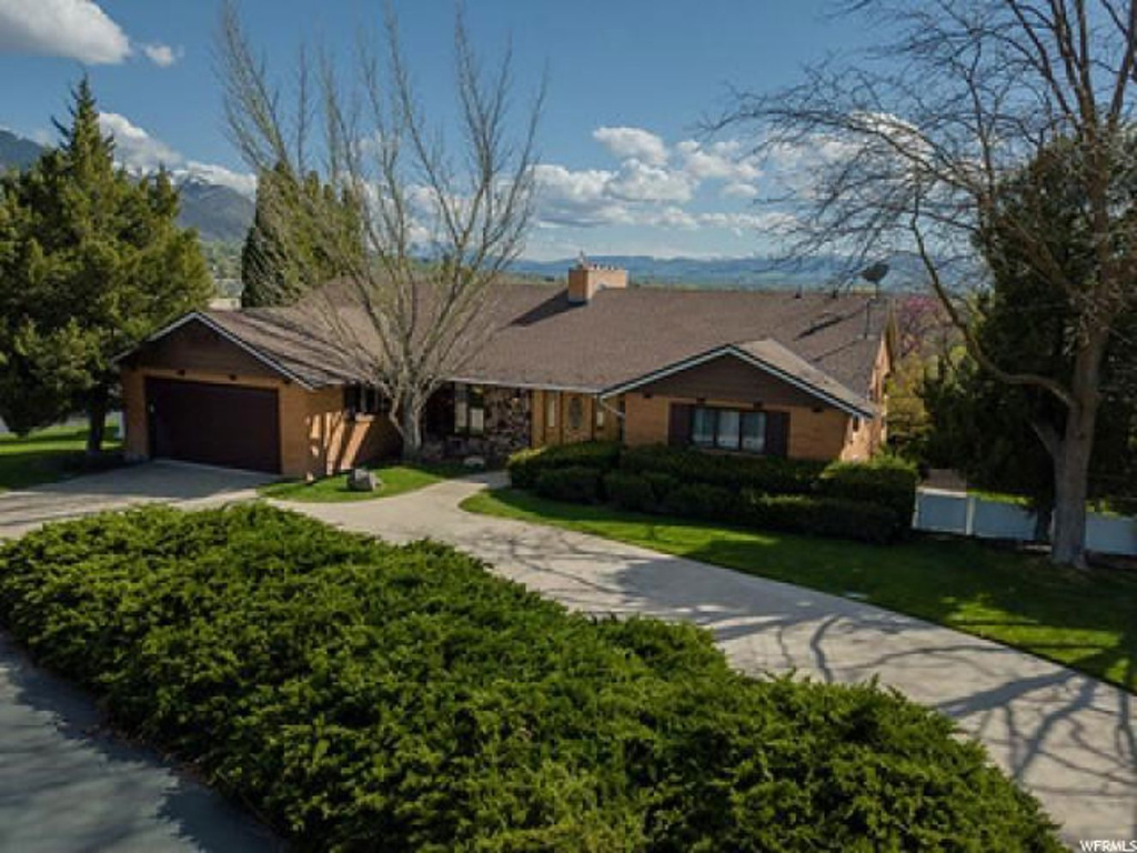 295 Temple View Dr, River Heights, UT 84321