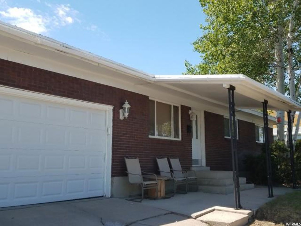 328 E Broadway St, Tooele, UT 84074