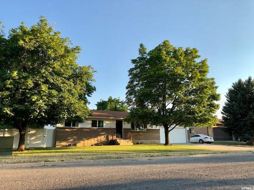 21 N 1300 W, Clearfield, UT 84015