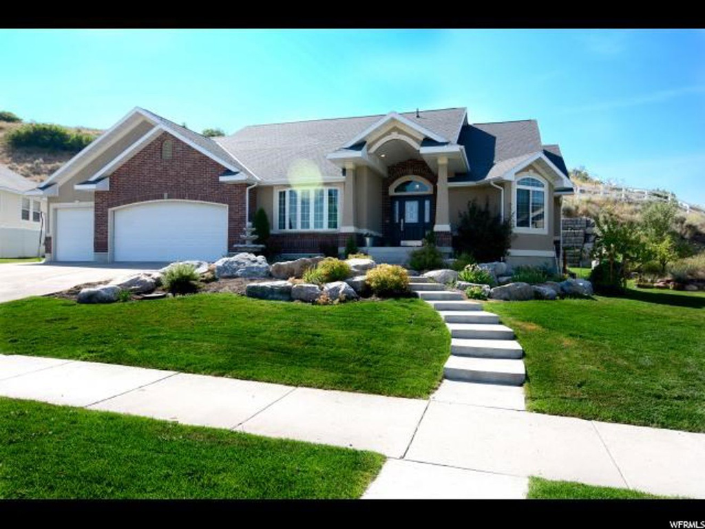 978 Summit Dr, Smithfield, UT 84335
