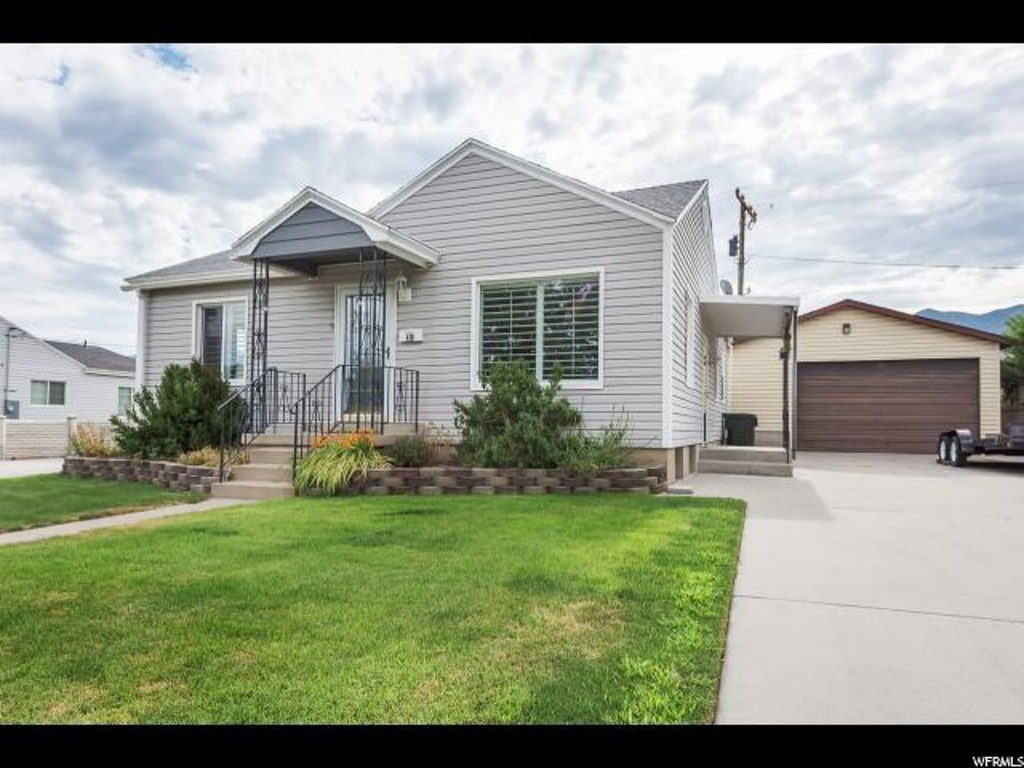 418 N Brook Ave E, Tooele, UT 84074