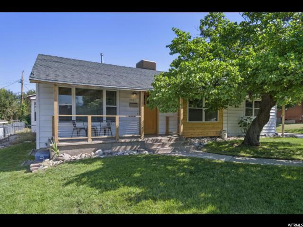 2761 E Delsa Dr, Holladay, UT 84124