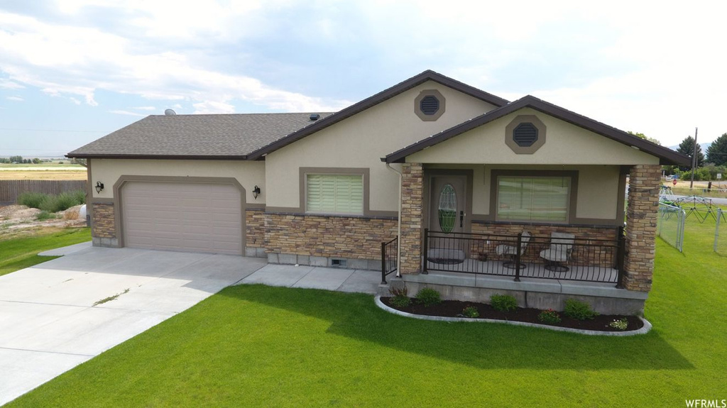 780 Hillcrest Loop, Malad City, ID 83252