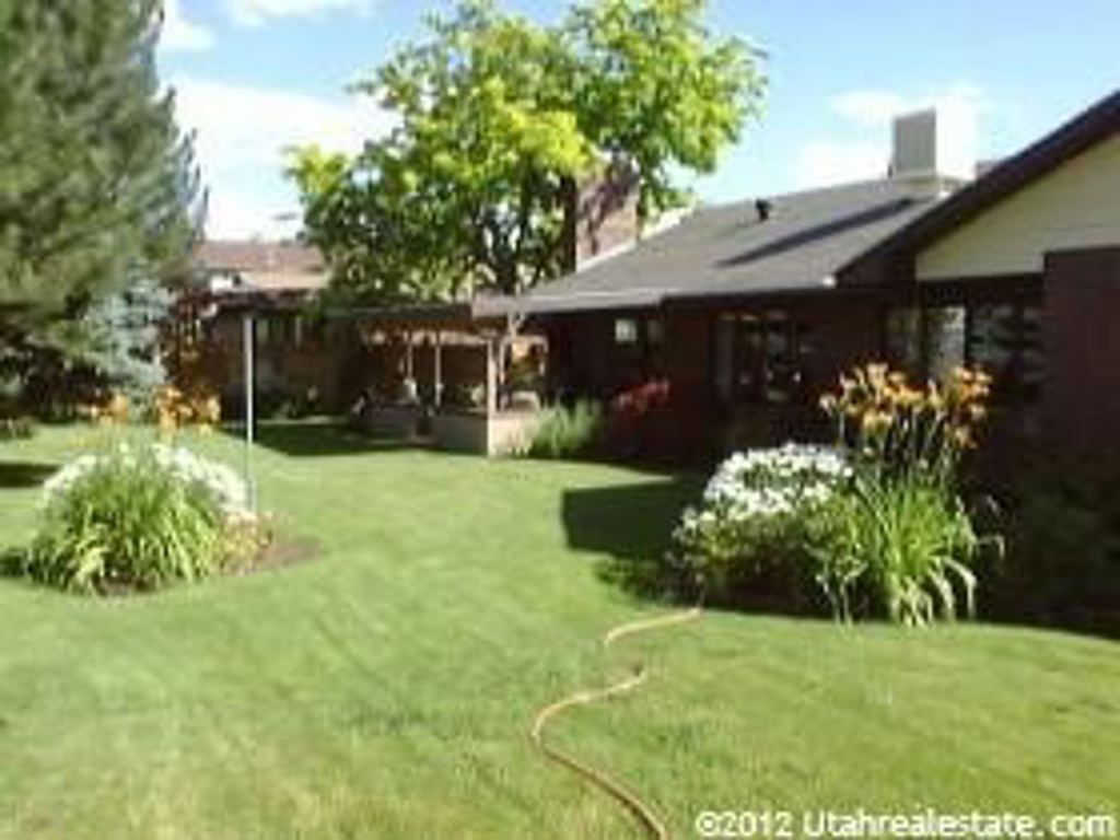 5835 Holstein Way, Murray, UT 84107