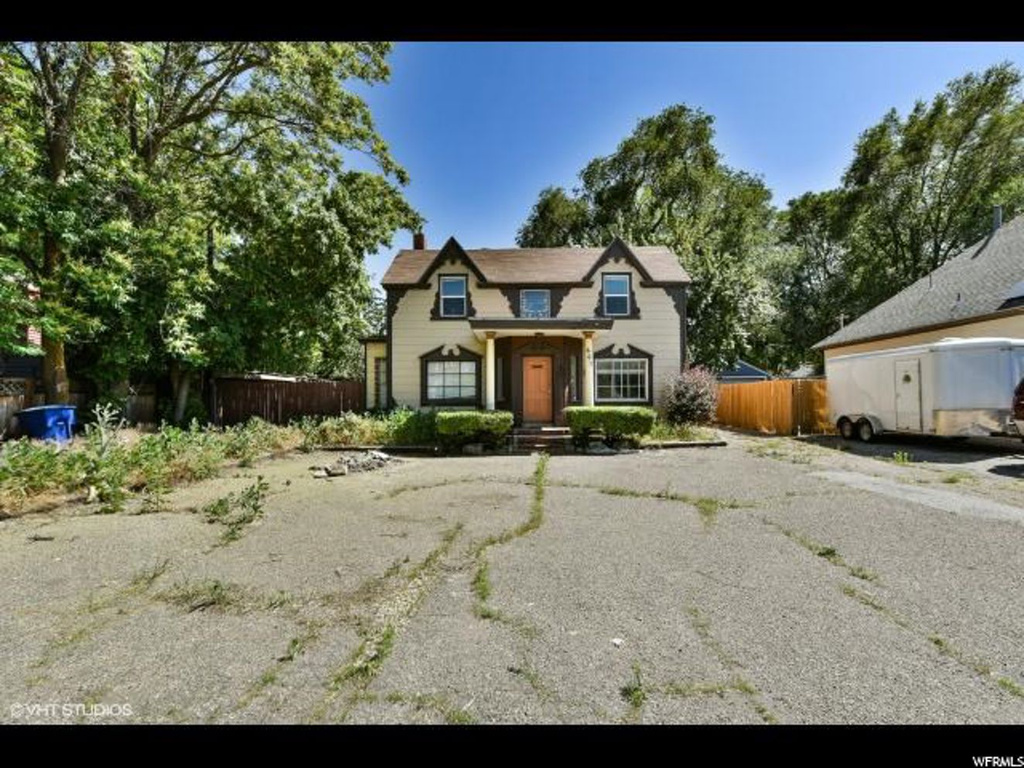 667 E 26th St S, Ogden, UT 84401