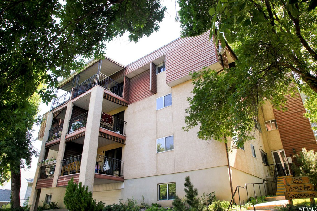 255 Temple Ave #9, Logan, UT 84321