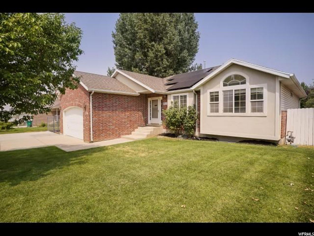 2246 W 5700 S, Roy, UT 84067