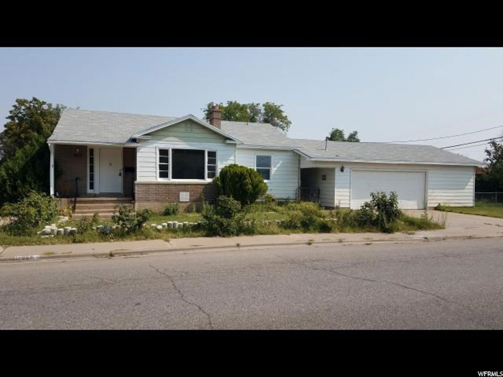 1996 W 5300 S, Roy, UT 84067