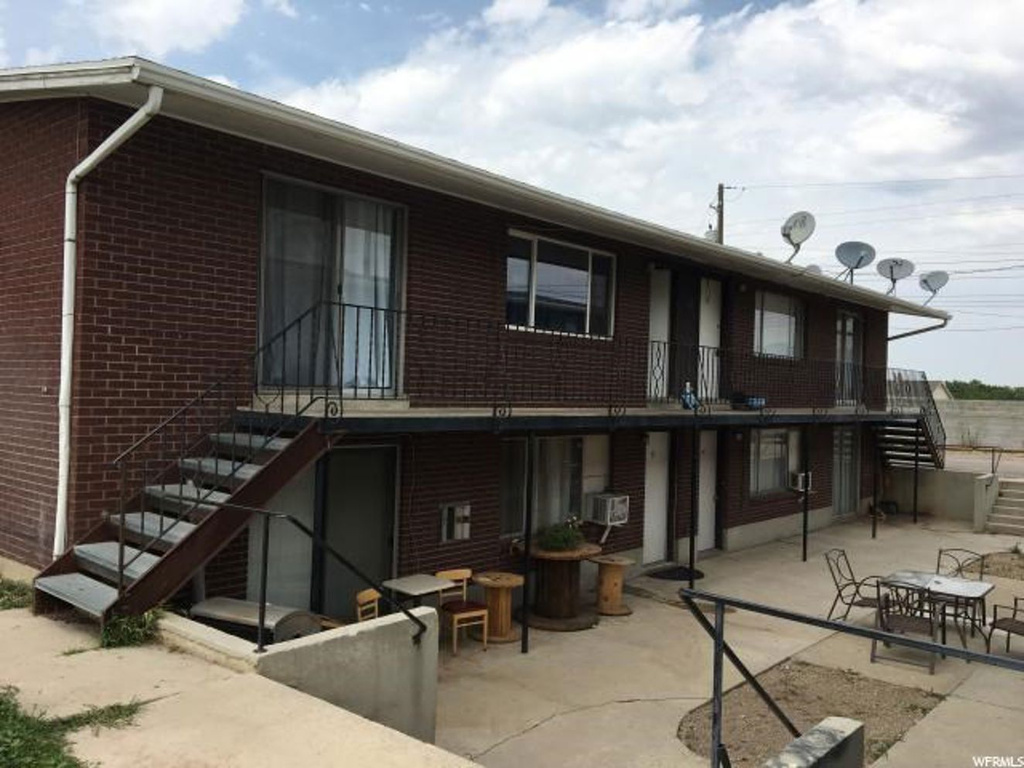 1984 W 4700 S, Roy, UT 84067