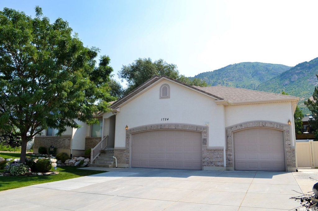 1724 N 925 E, North Ogden, UT 84414