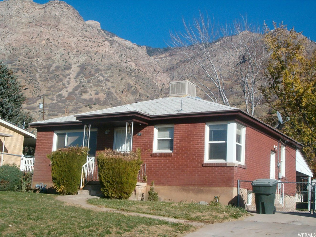 734 S Taylor Ave, Ogden, UT 84404