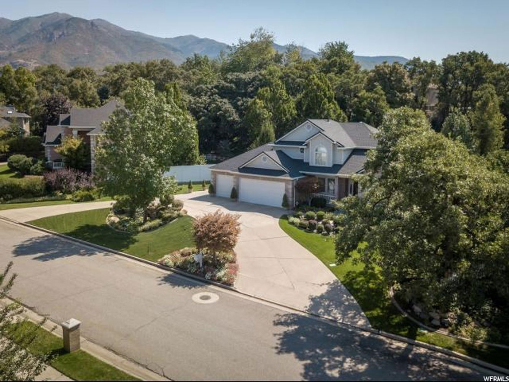 2082 E. Hunters Glen Dr E, Layton, UT 84040