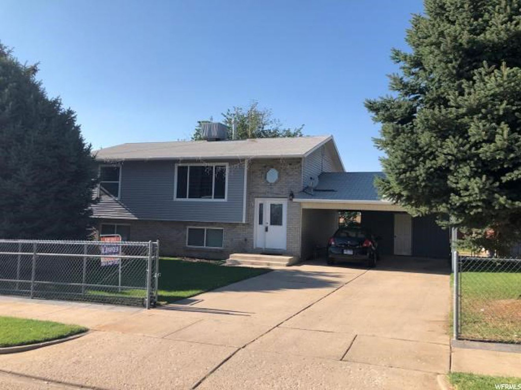 2882 W 4450 S, Roy, UT 84067