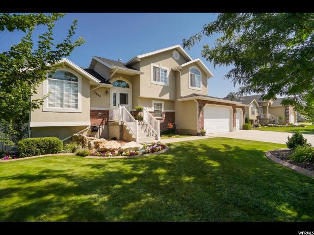 2684 W 2375 N, Clinton, UT 84015