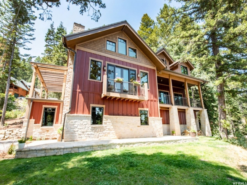 112 Evergreen Cir, Summit Park, UT 84098