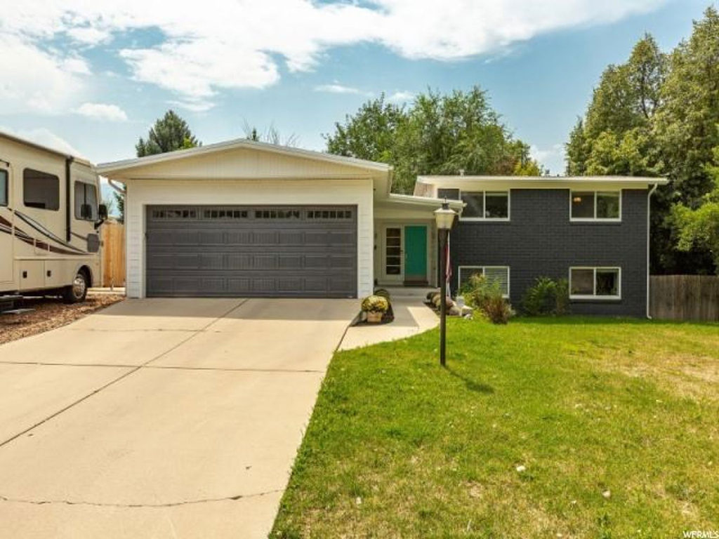 1164 E Hemmingway Dr, Murray, UT 84121