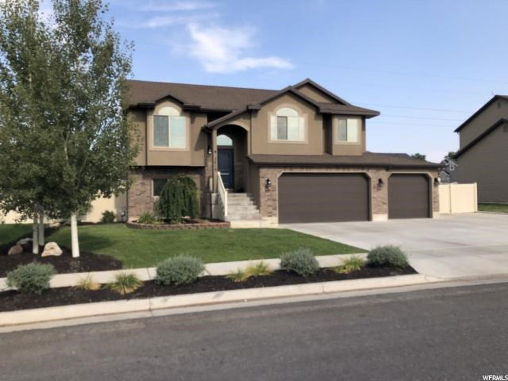 5418 S 3200 W, Roy, UT 84067