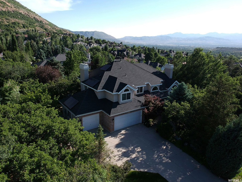 2486 E Brookglen Dr, Sandy, UT 84092