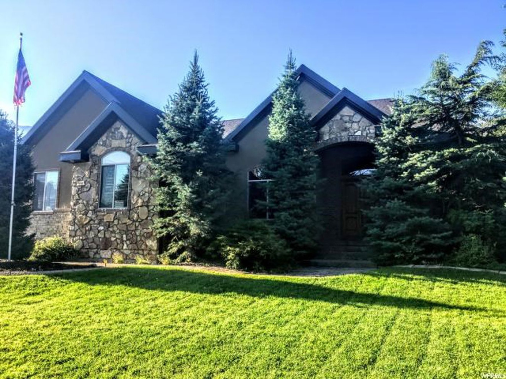 2030 E 10765 S, Sandy, UT 84092