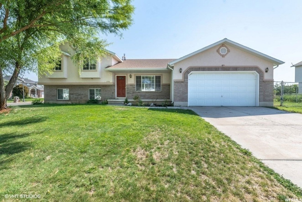 2358 N 2350 W, Clinton, UT 84015