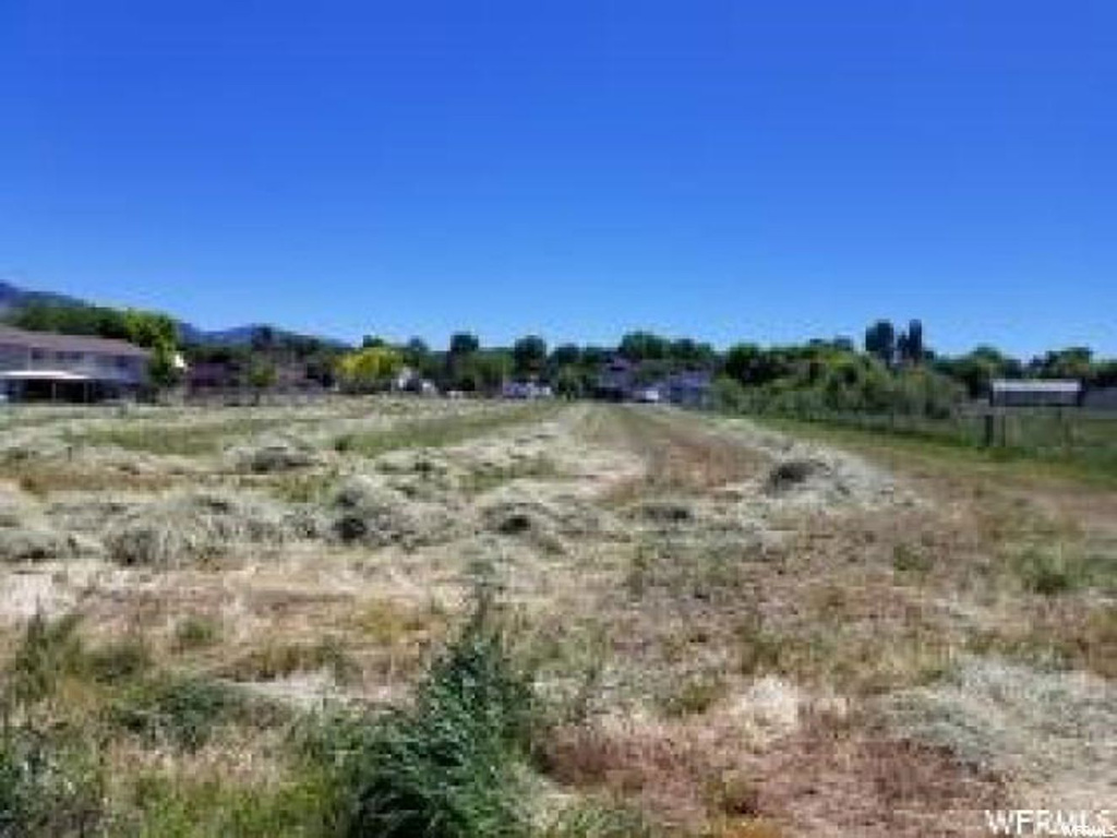 162 E 200 N #1, Hyrum, UT 84319