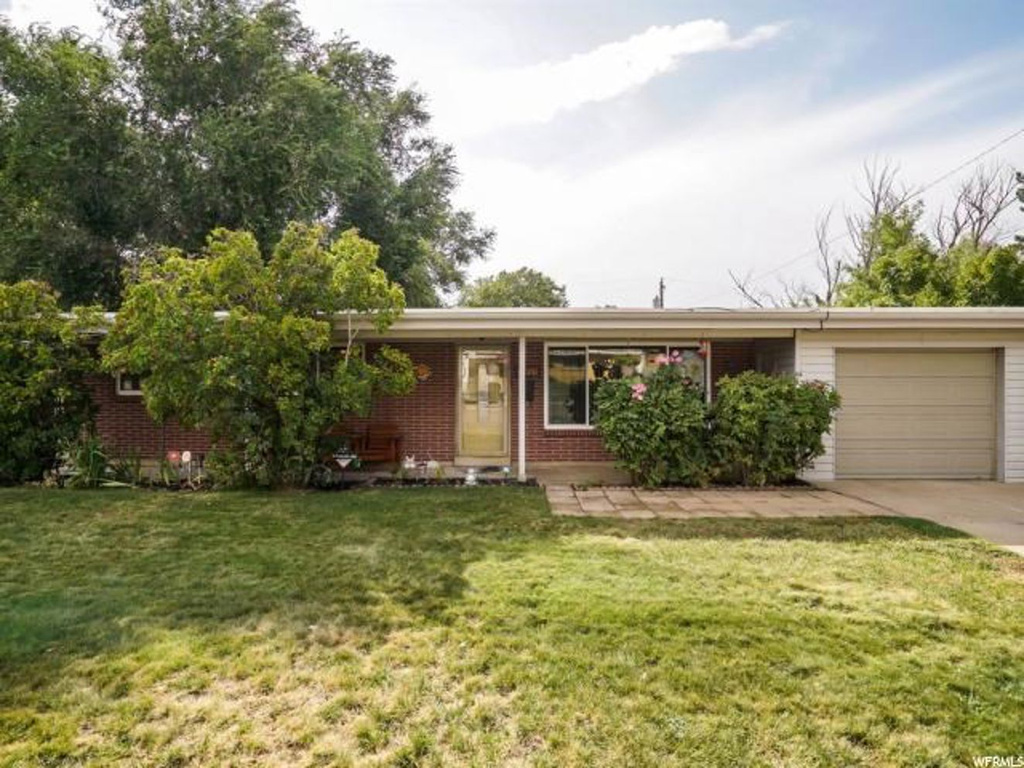 1497 N 125 W, Sunset, UT 84015
