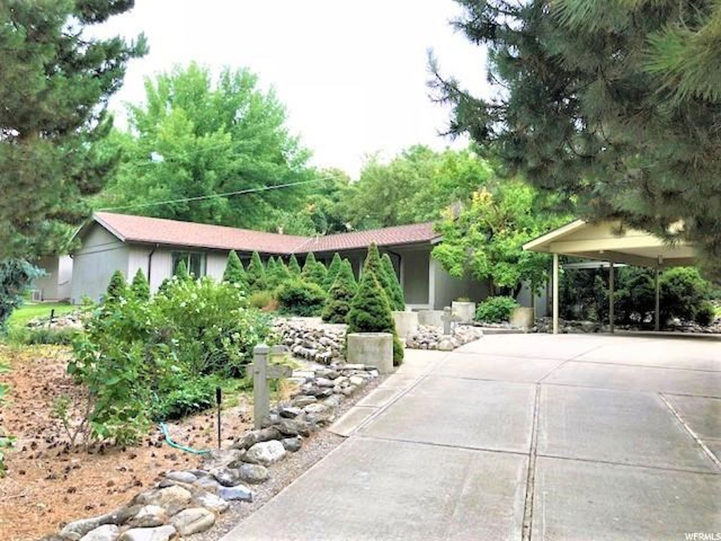 630 E Canyon Rd S, Providence, UT 84332
