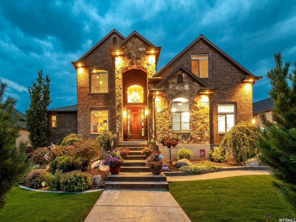 1247 W Alta Creek Cir S, South Jordan, UT 84095