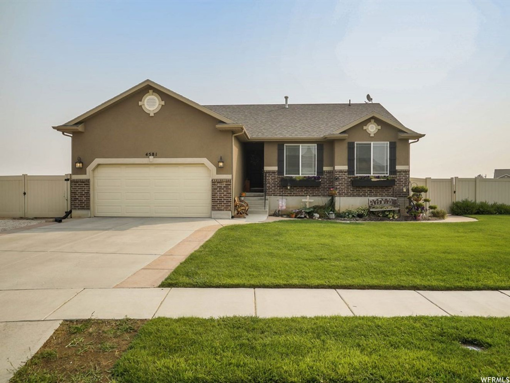 4581 W 5900 S, Hooper, UT 84315
