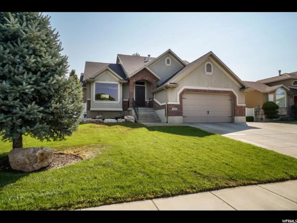 1124 N 780 W, Clinton, UT 84015