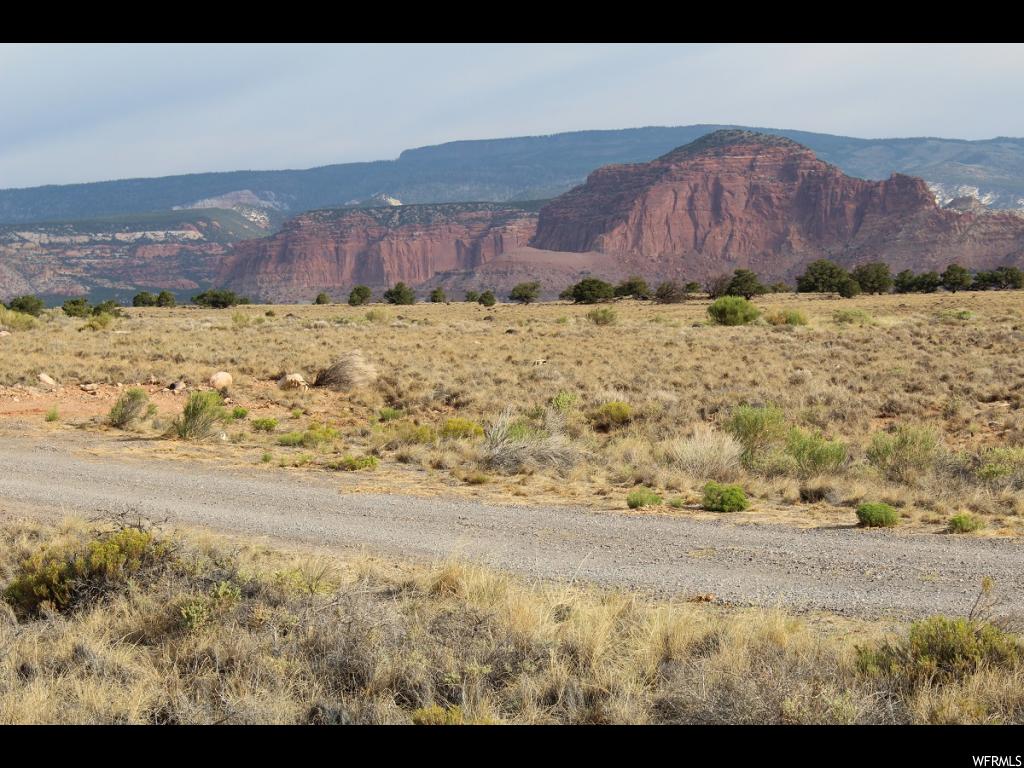 700 E Torrey Breaks Rd N #7, Torrey, UT 84775