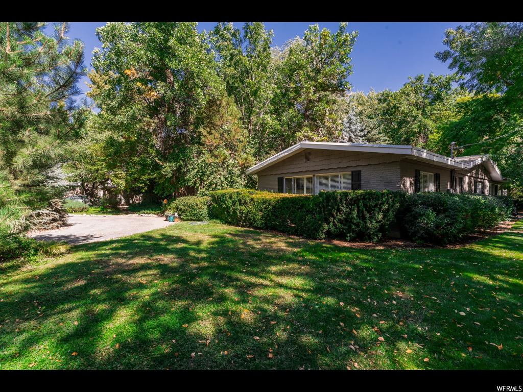 2066 E Walker Ln, Holladay, UT 84117
